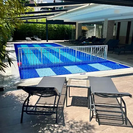 25 - Cleopatra Exclusive, Center Appartement *